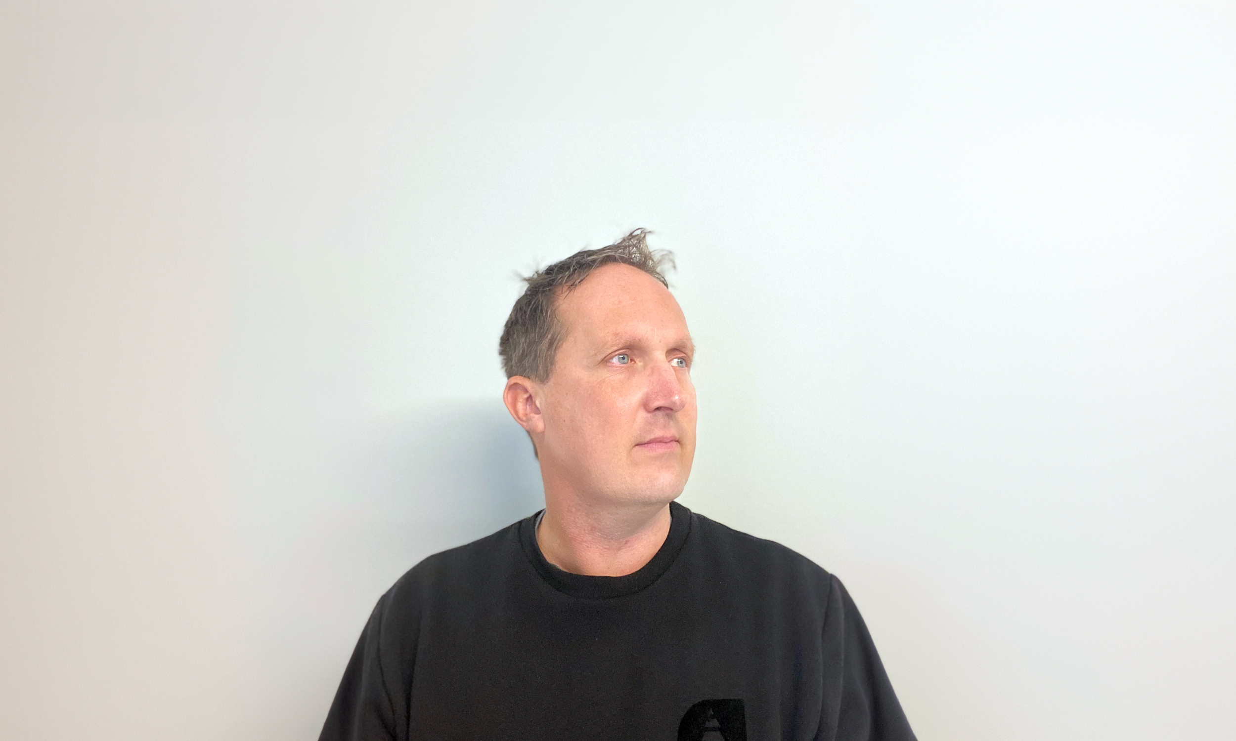 over lode Lambert, logo designer